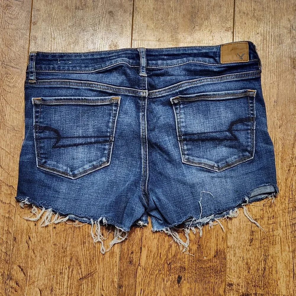 AMERICAN EAGLE Cut-Off Jean Shorts Skinny - Sz 14 - Picture 2 of 4